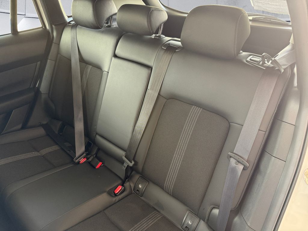 2025 Mazda CX-50 2.5 S Preferred photo 18