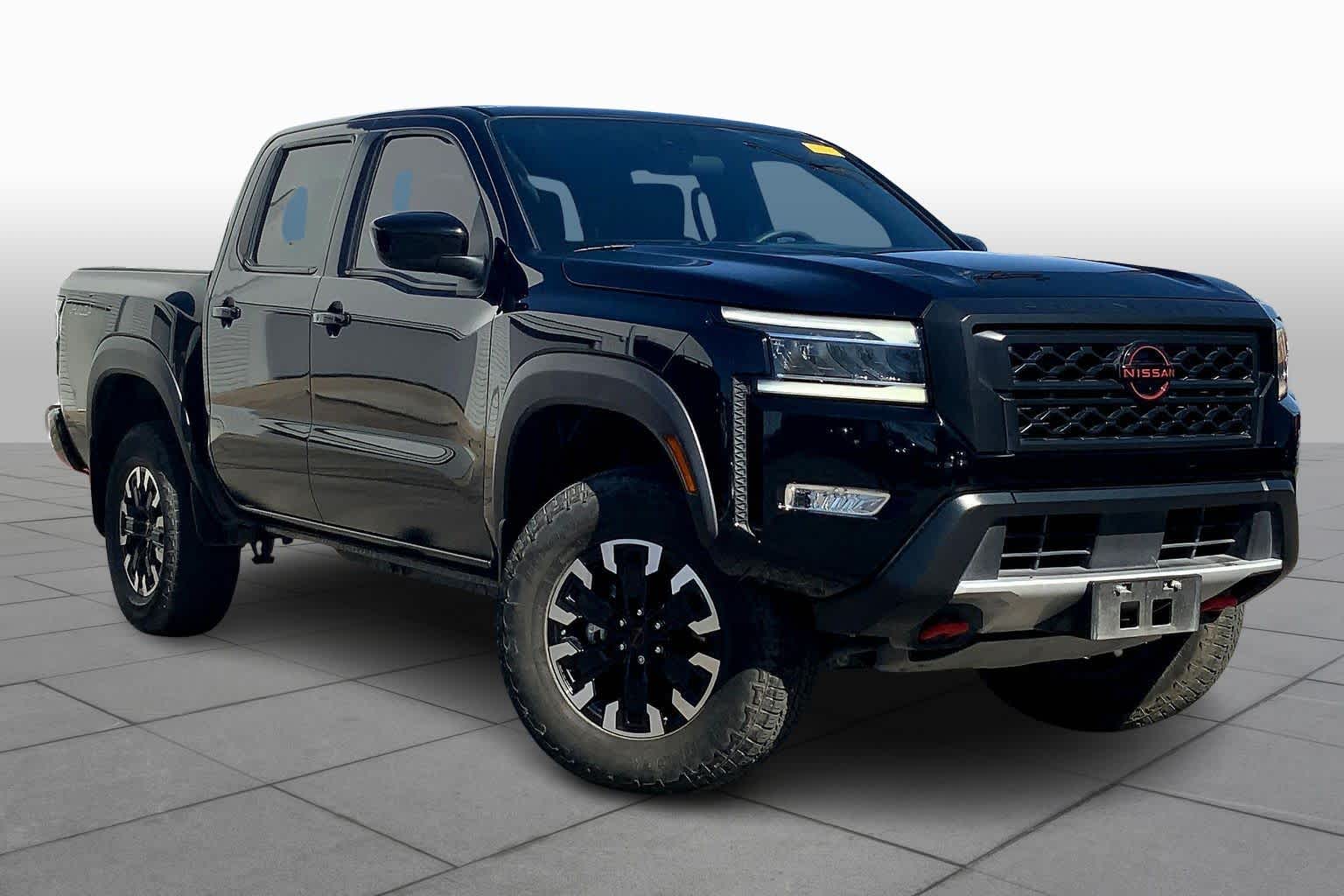 2024 Nissan Frontier PRO-4X photo 2