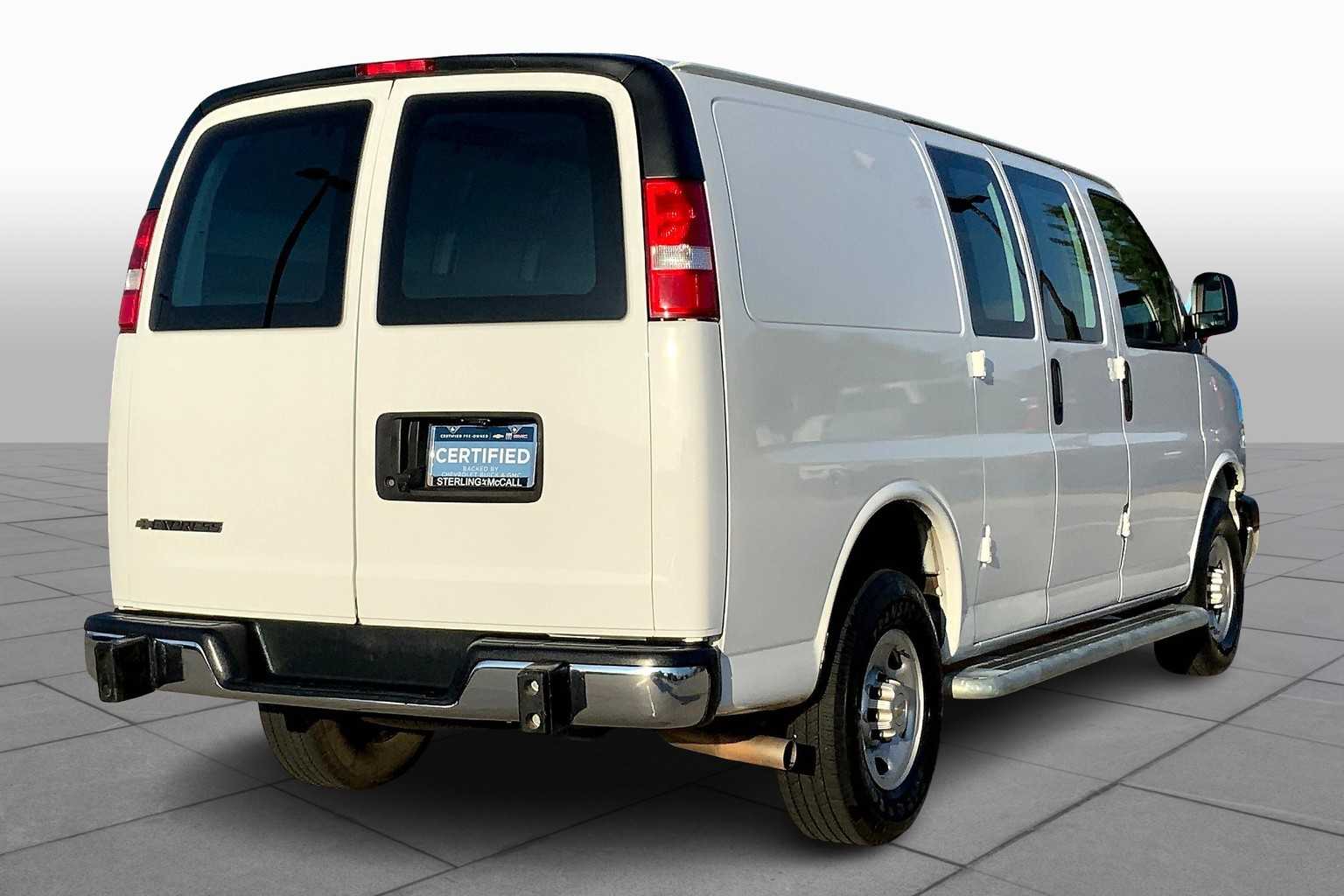 2024 Chevrolet Express Cargo Van photo 11