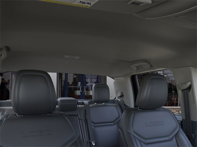 2025 Ford Maverick photo 11