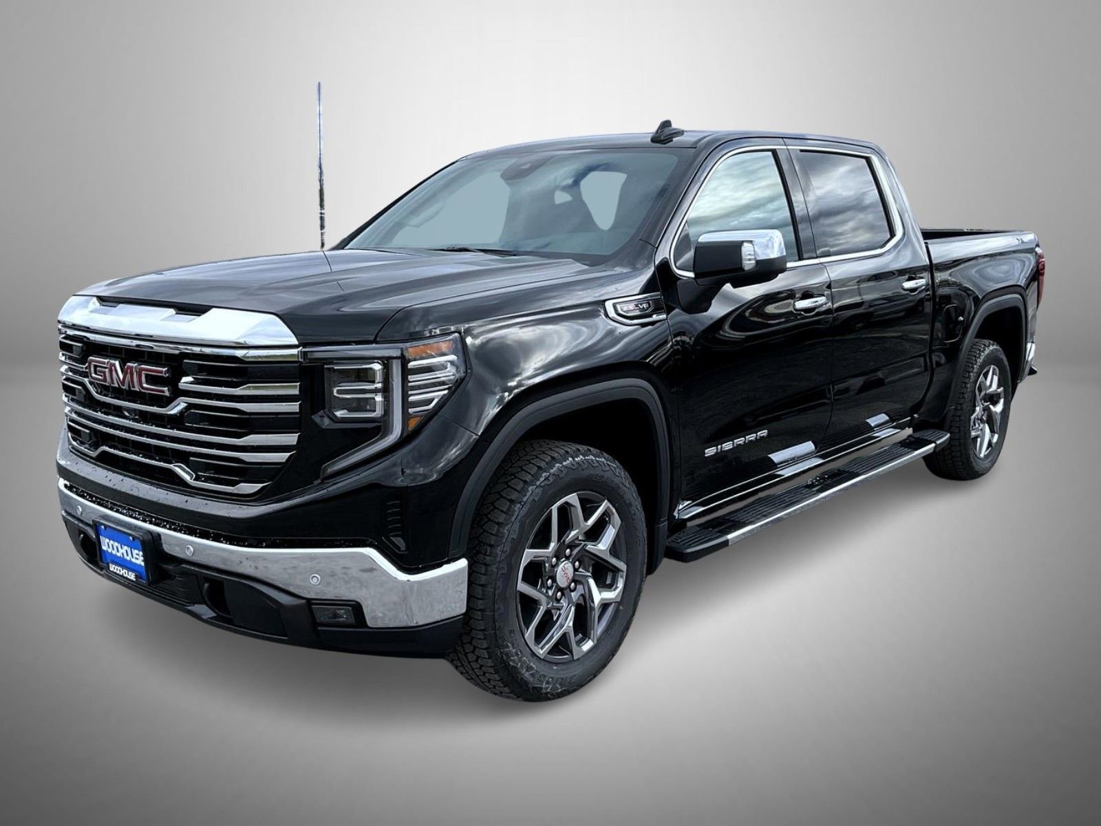 2026 GMC Sierra 1500 SLT's photo