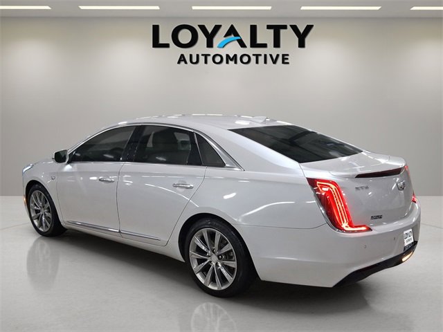 2018 Cadillac XTS Base photo 2
