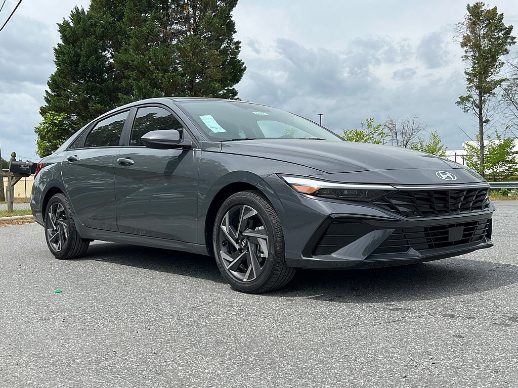 New 2024 Hyundai ELANTRA SEL Convenience 4dr Car in Concord 9N6684