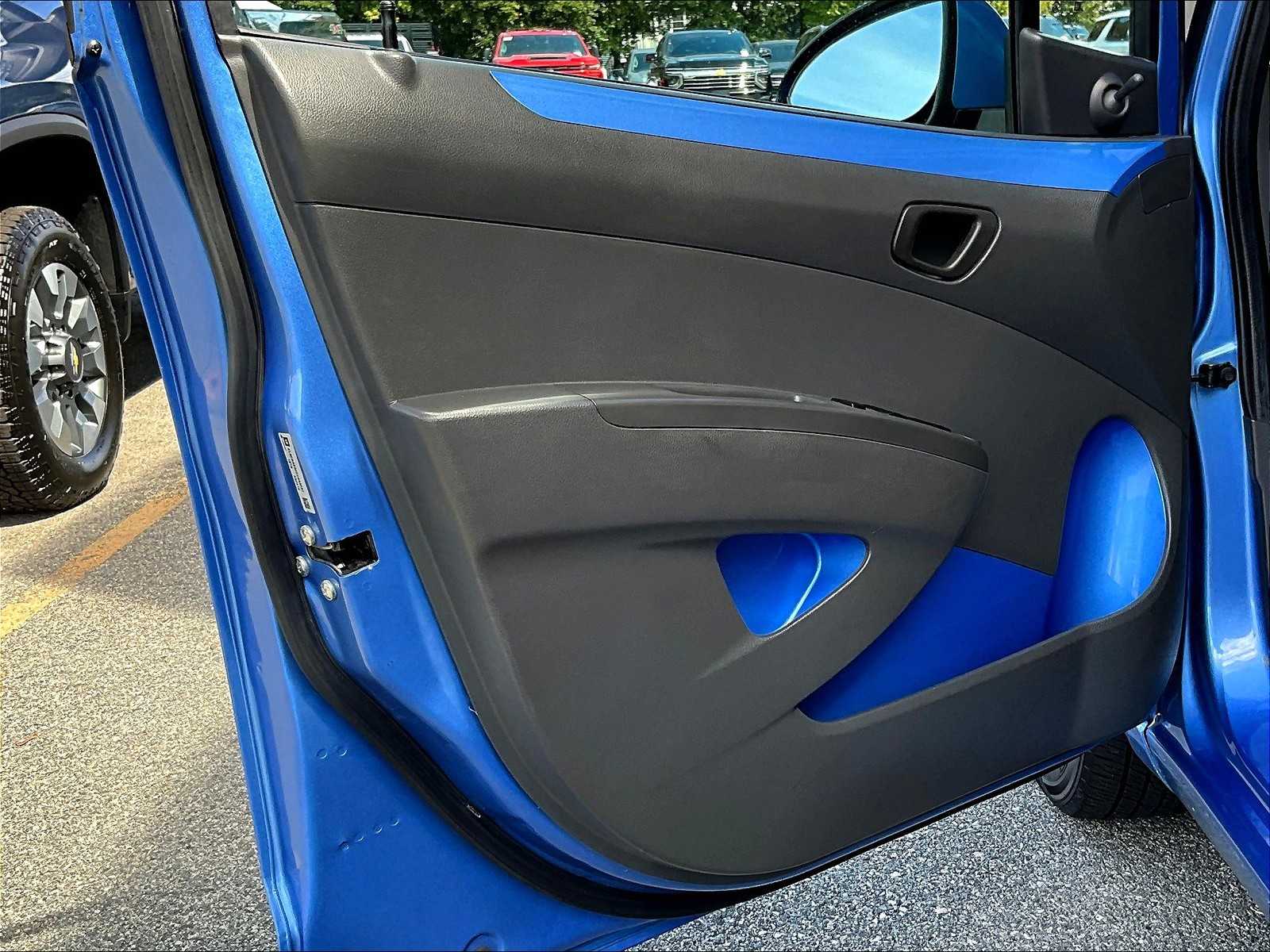 2014 Chevrolet Spark LS photo 9