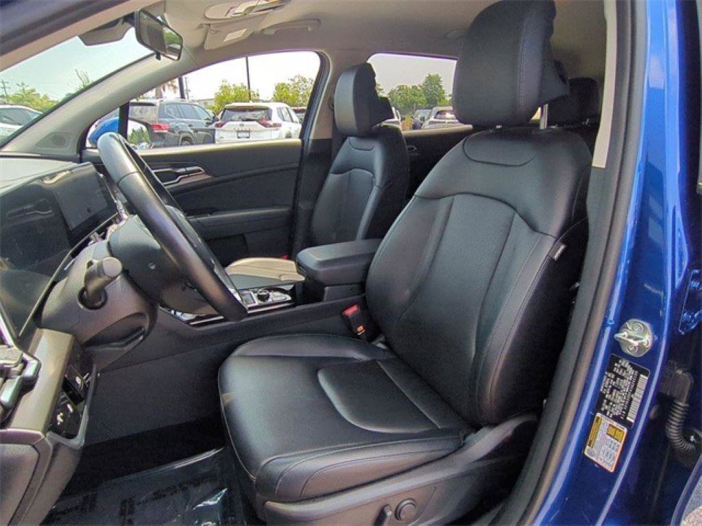 2025 Kia Sportage EX photo 4