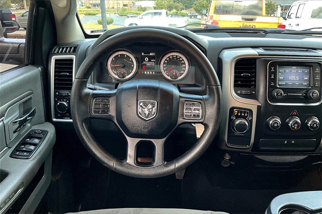 2015 Ram 1500 SLT photo 8