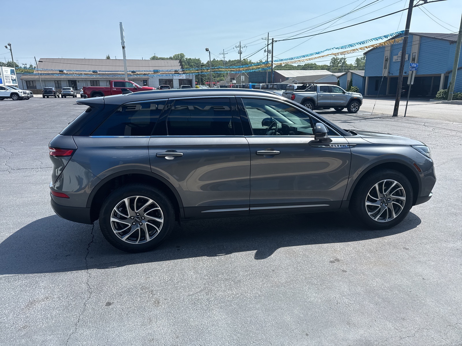2021 Lincoln Corsair Standard photo 12