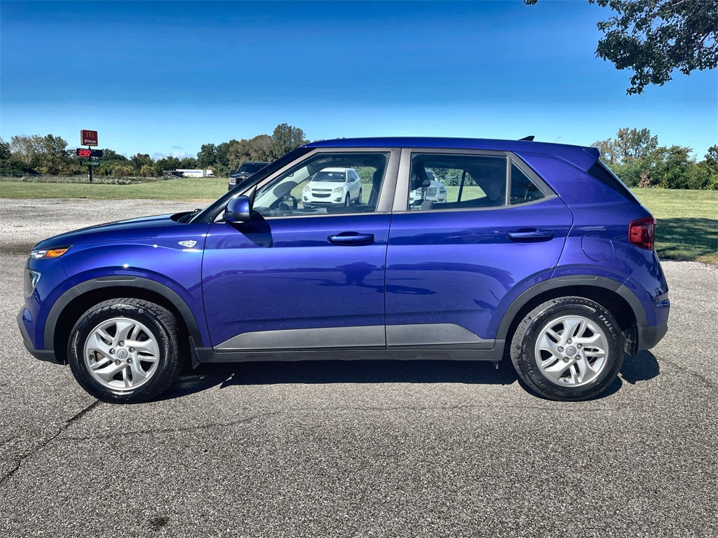 2022 Hyundai Venue SE photo 4