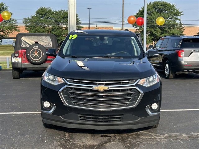 Used 2019 Chevrolet Traverse 1LT with VIN 1GNEVGKW4KJ264392 for sale in Woodhaven, MI