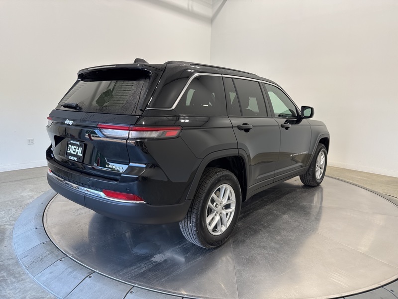 2025 Jeep Grand Cherokee Laredo X photo 7
