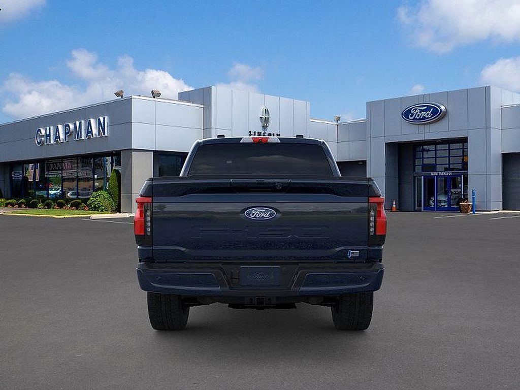 2025 Ford F-150 Lightning photo 3