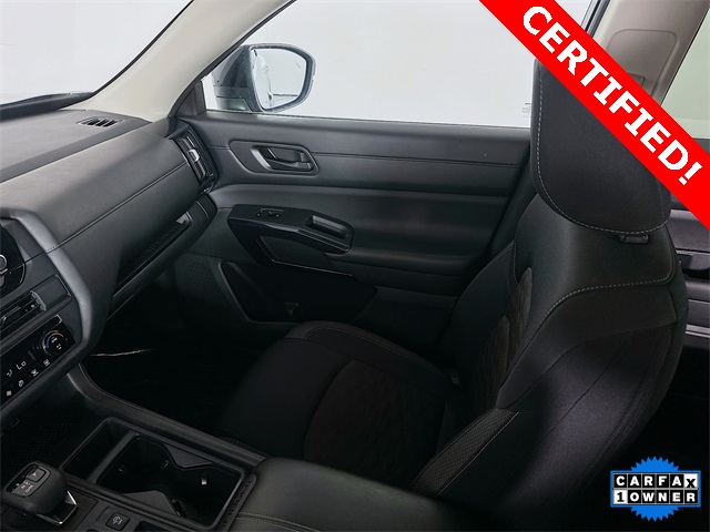 2024 Nissan Pathfinder S photo 14