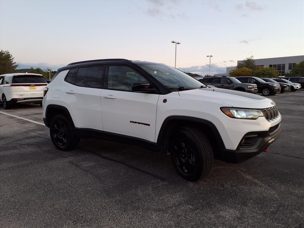 2024 Jeep Compass Trailhawk photo 21