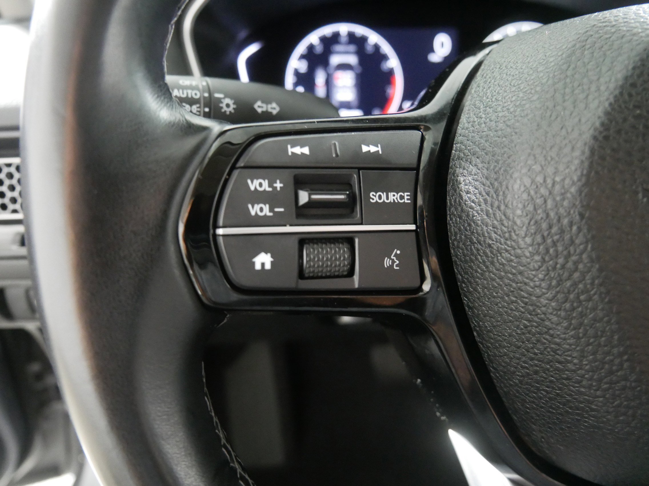 2024 Honda Civic Hatchback EX-L photo 27
