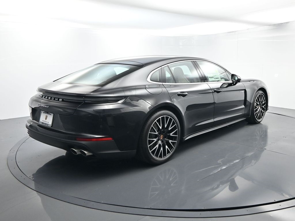 2026 Porsche Panamera E-Hybrid 4 photo 13