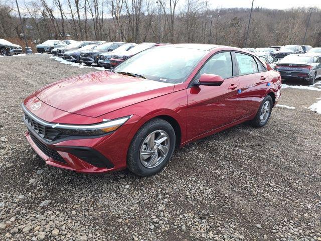 2026 Hyundai Elantra SE's photo