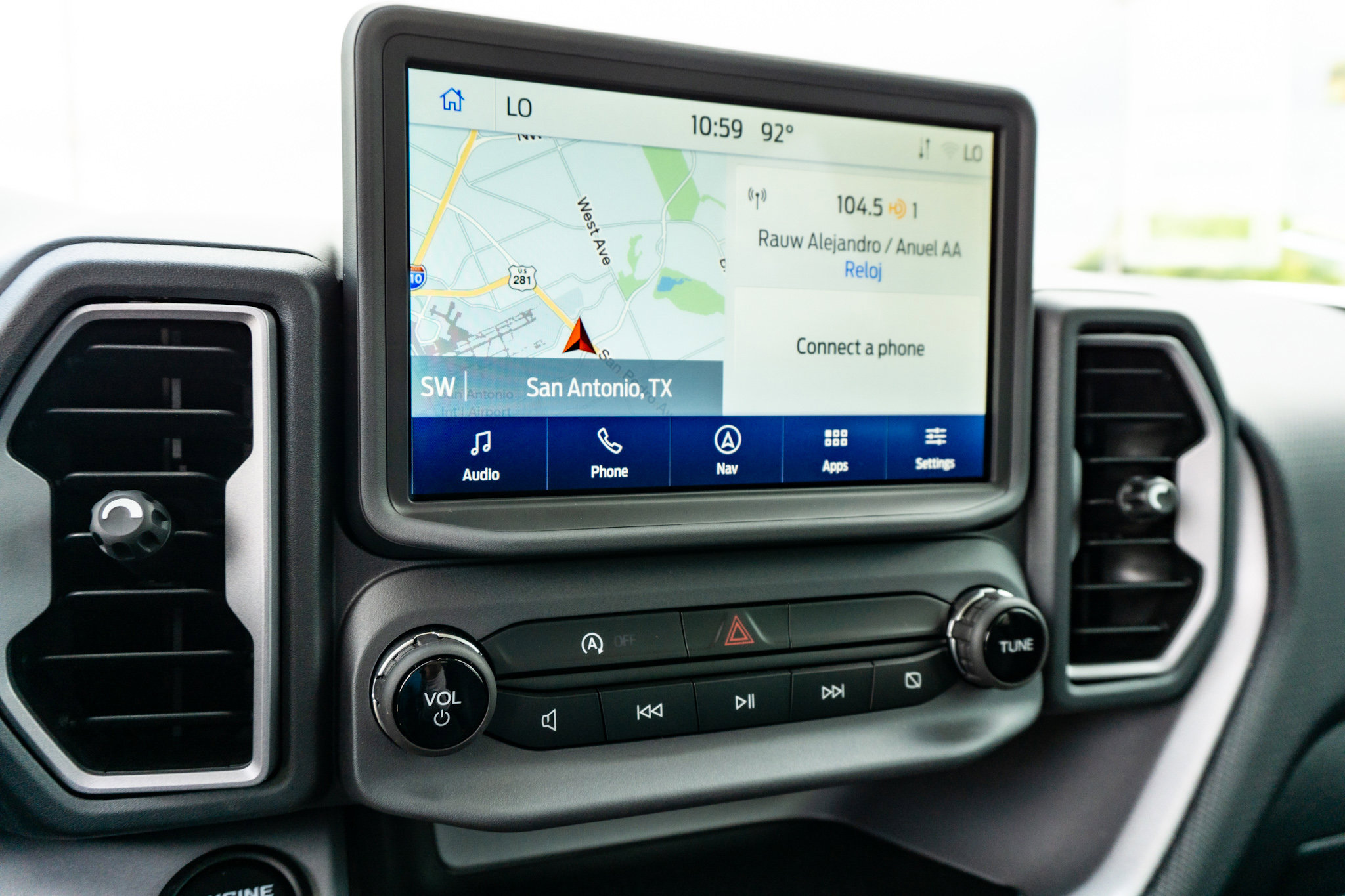 2024 Ford Bronco Sport Outer Banks photo 14