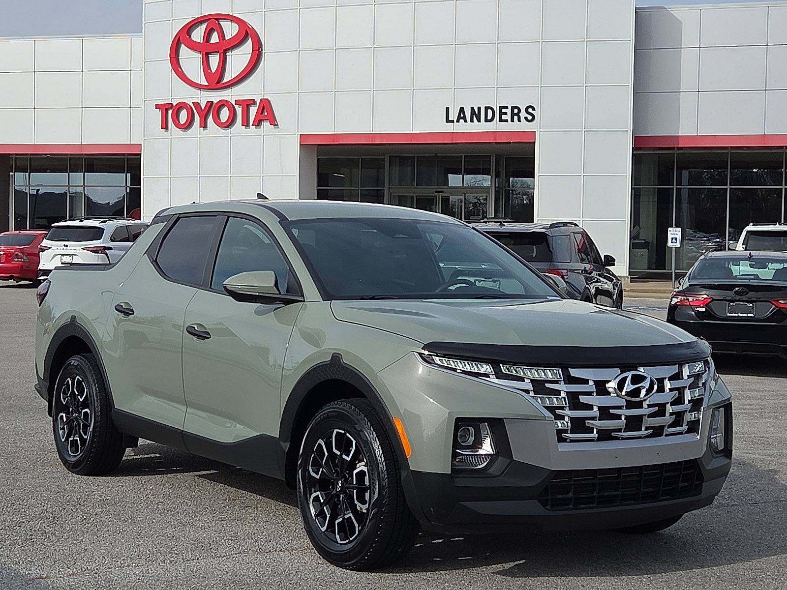 2022 Hyundai Santa Cruz SEL's photo