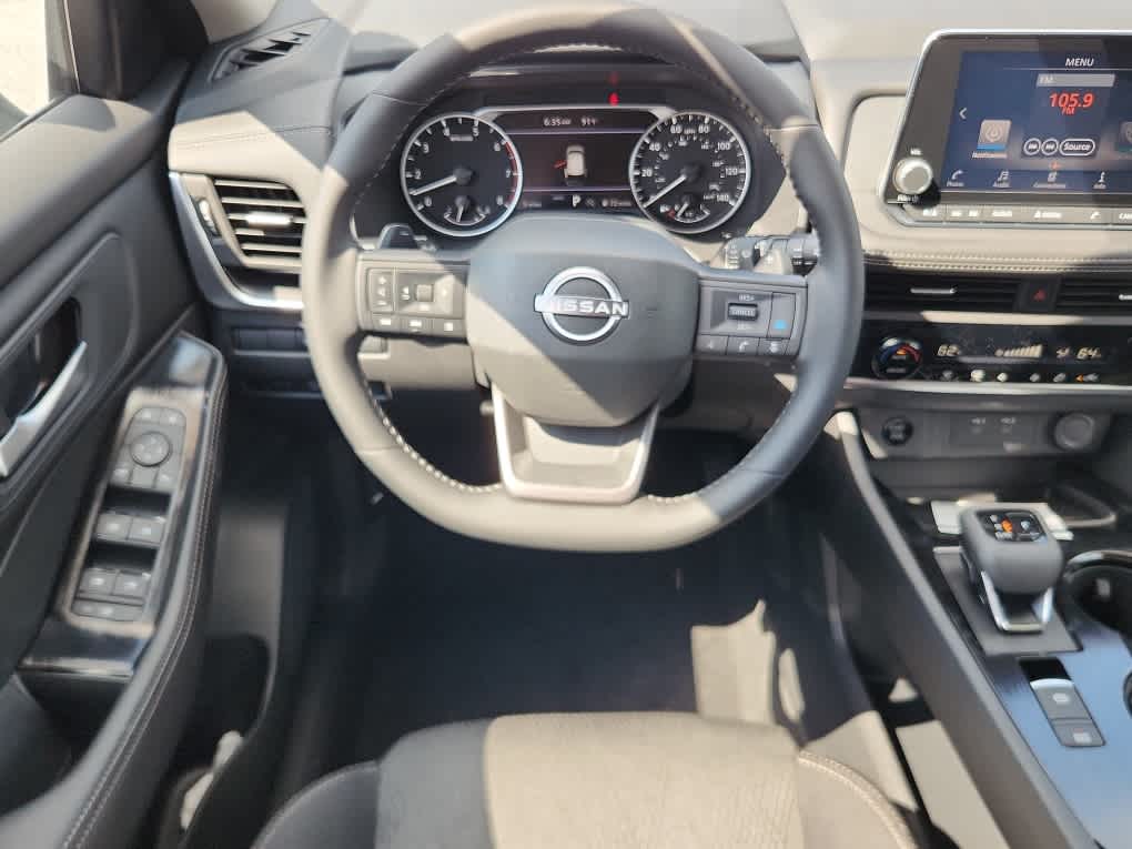 2026 Nissan Rogue SV photo 8