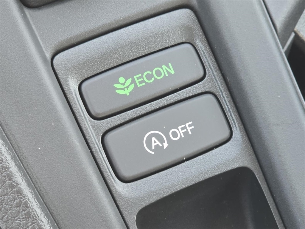 2025 Honda Accord SE photo 4