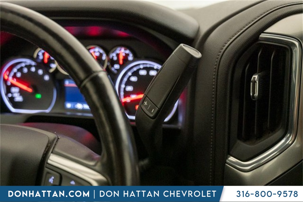 2020 Chevrolet Silverado 1500 RST photo 12
