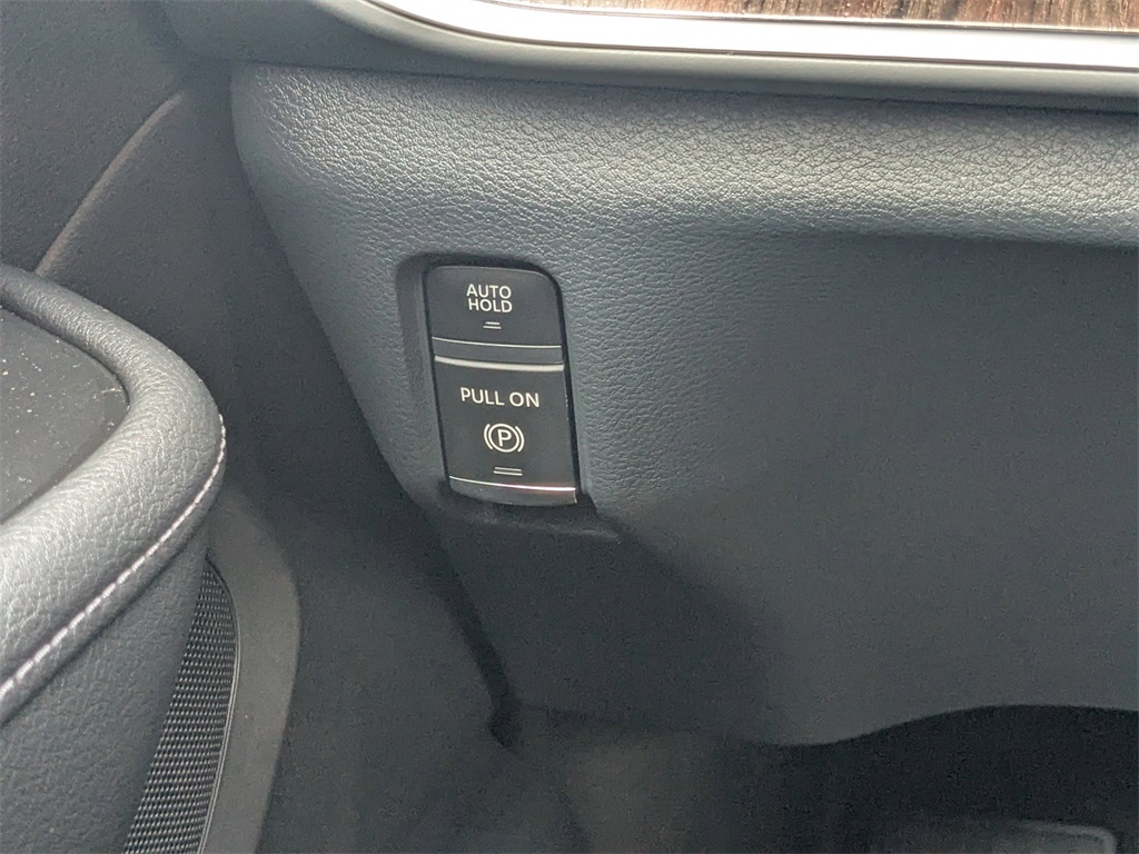 2026 Nissan Armada SL photo 20