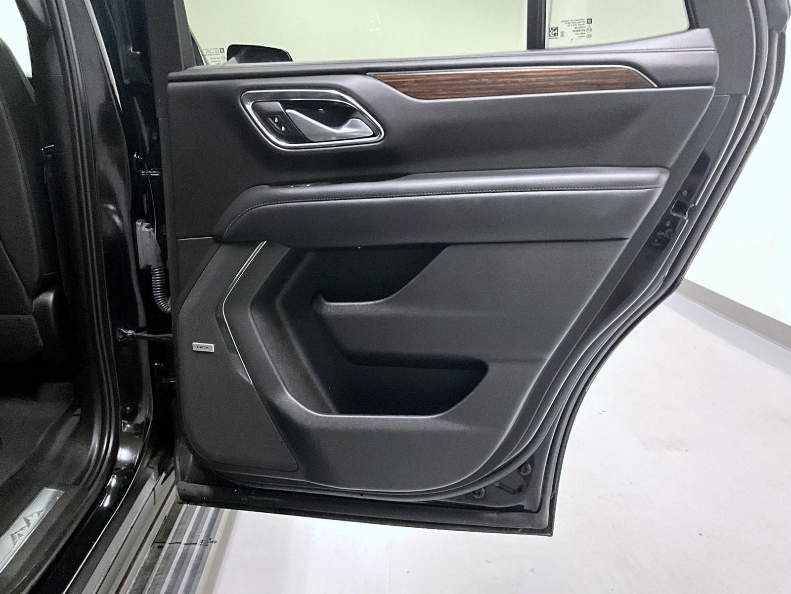 2022 Chevrolet Tahoe High Country photo 16