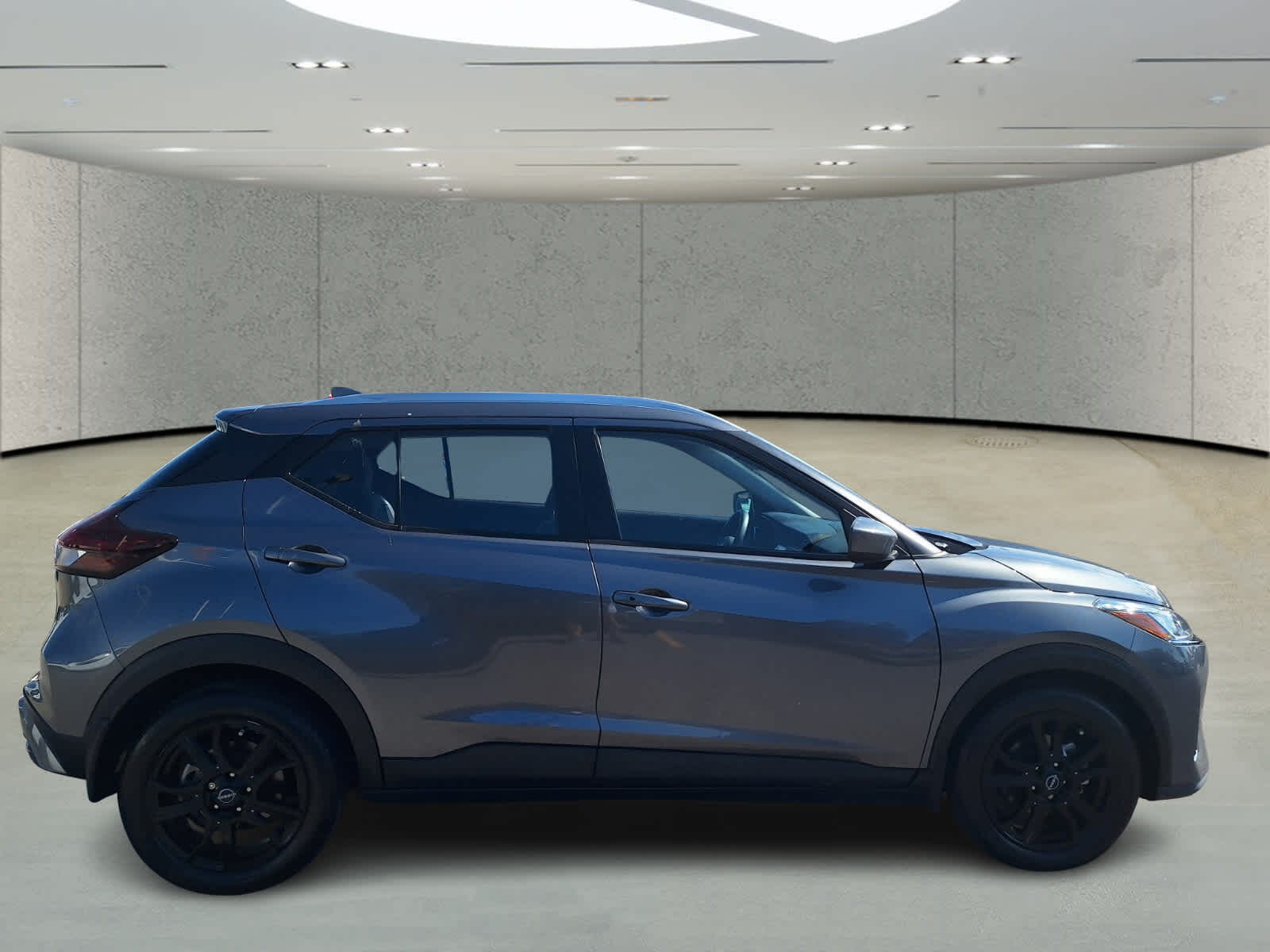 2023 Nissan Kicks SV photo 6