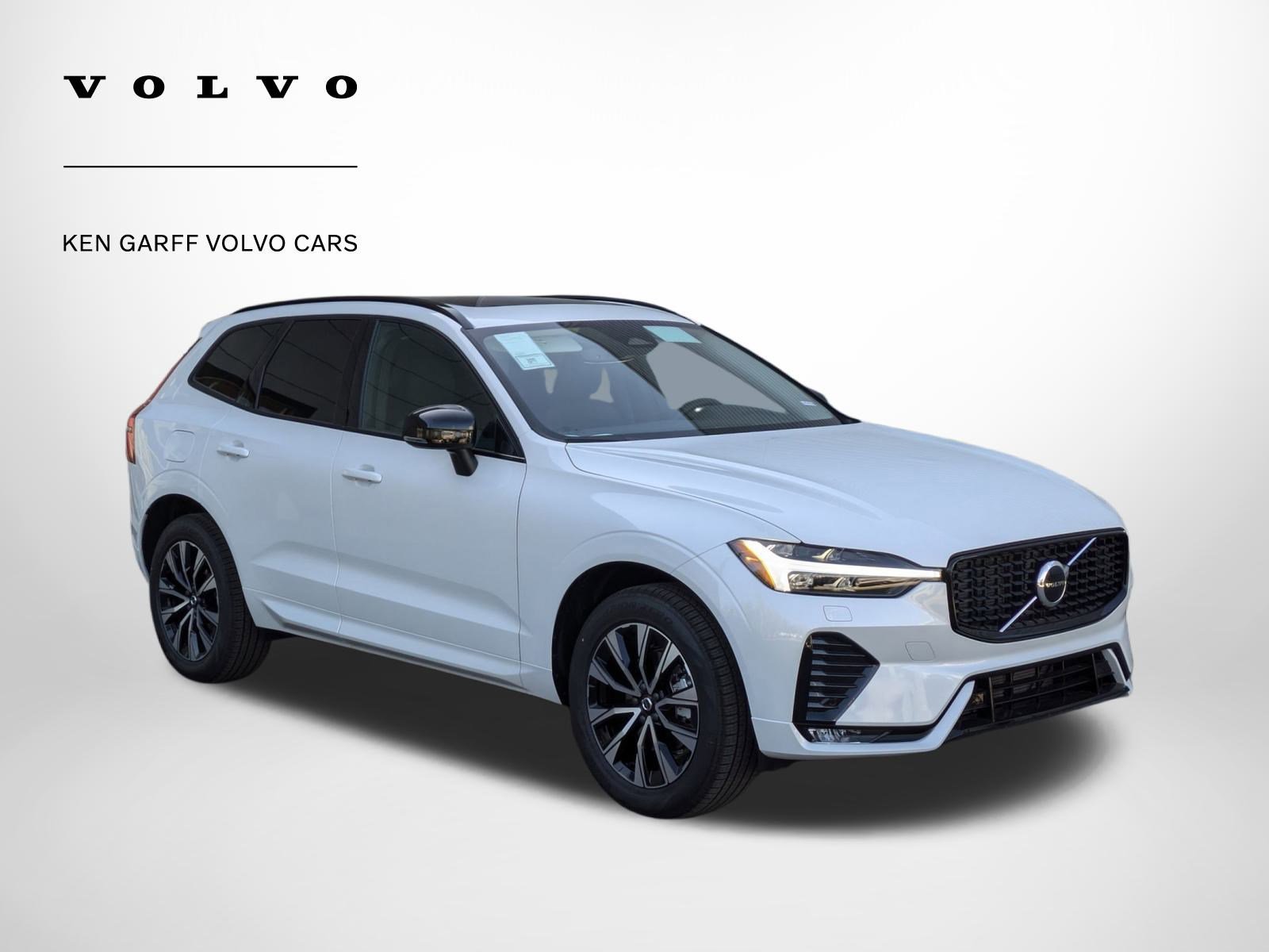 2025 Volvo XC60 Core's photo