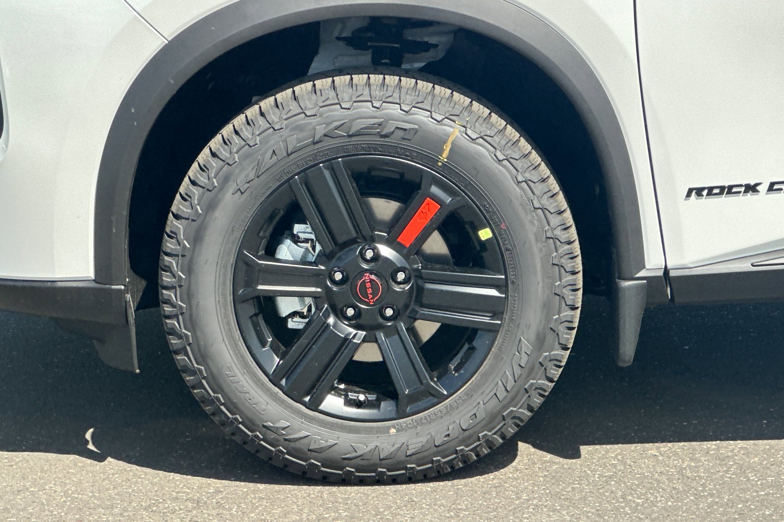 2026 Nissan Rogue AWD photo 23