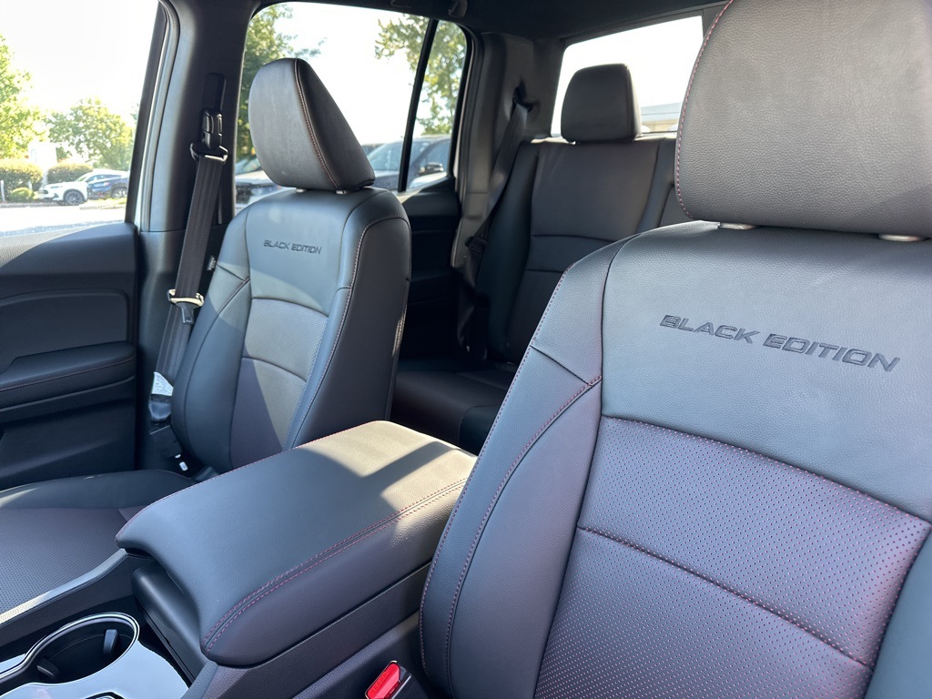 2025 Honda Ridgeline Black Edition photo 24