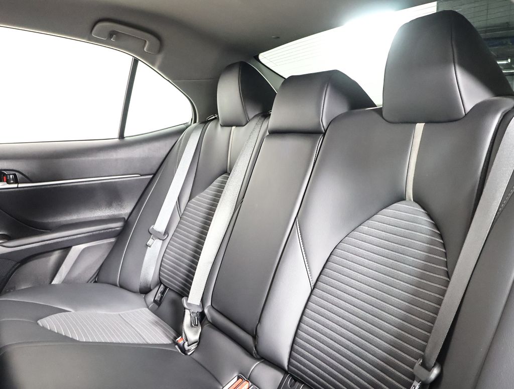 2023 Toyota Camry SE photo 12