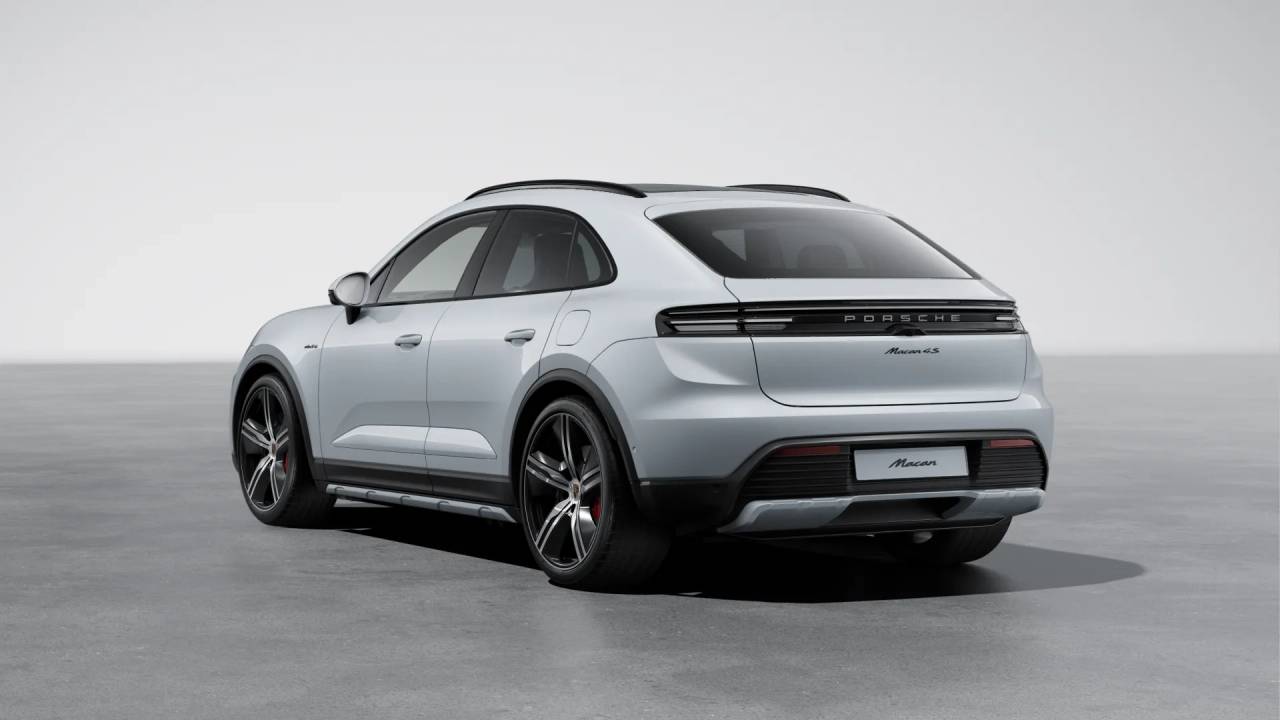 2025 Porsche Macan Electric photo 3