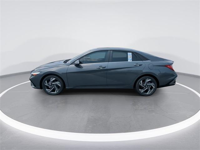 2025 Hyundai Elantra Hybrid Limited photo 5