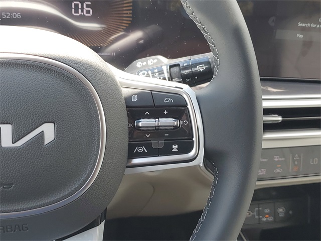 2025 Kia Sorento S photo 17