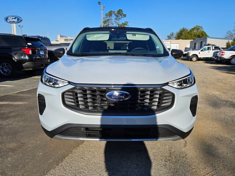 2025 Ford Escape Active photo 2