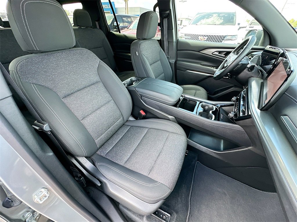 2024 Chevrolet Traverse photo 24