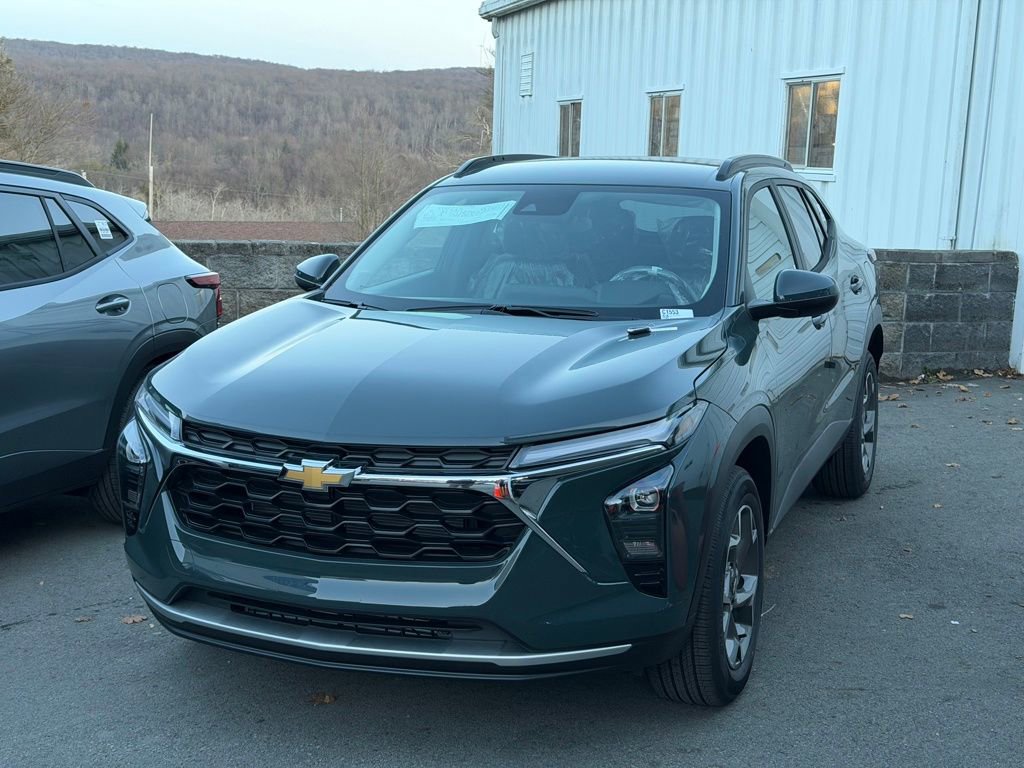 2026 Chevrolet Trax LT's photo