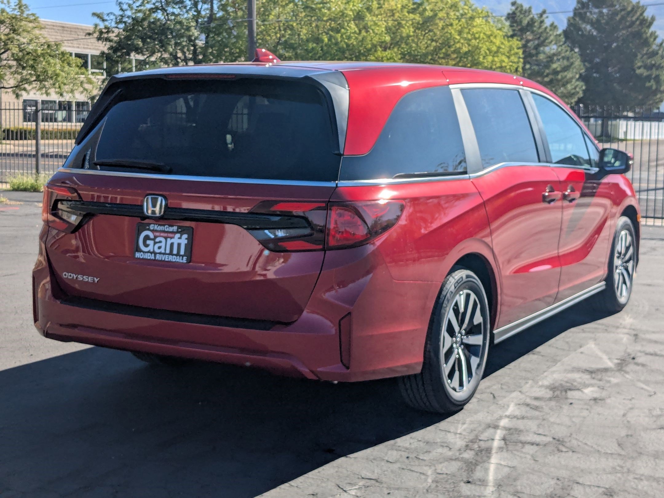 2026 Honda Odyssey EX-L photo 3