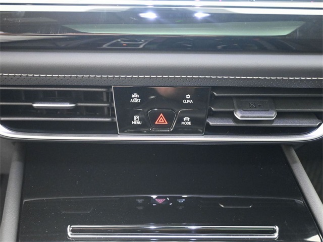 2025 Volkswagen Atlas SE Technology photo 3
