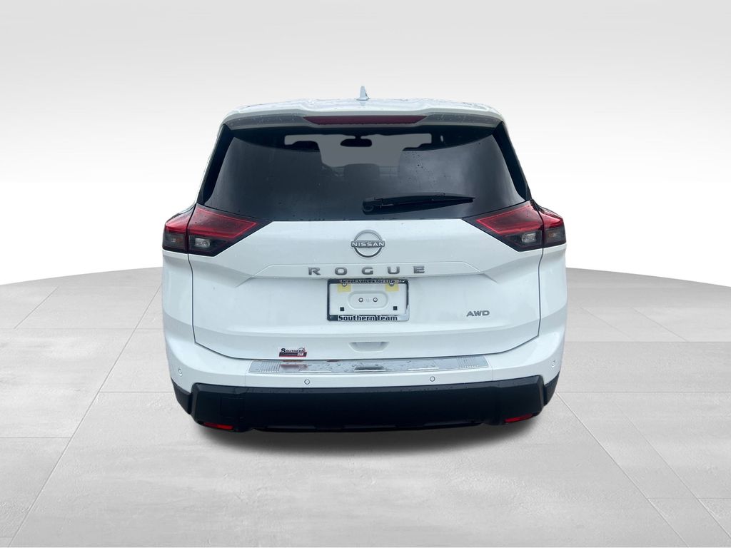 2026 Nissan Rogue SV photo 4