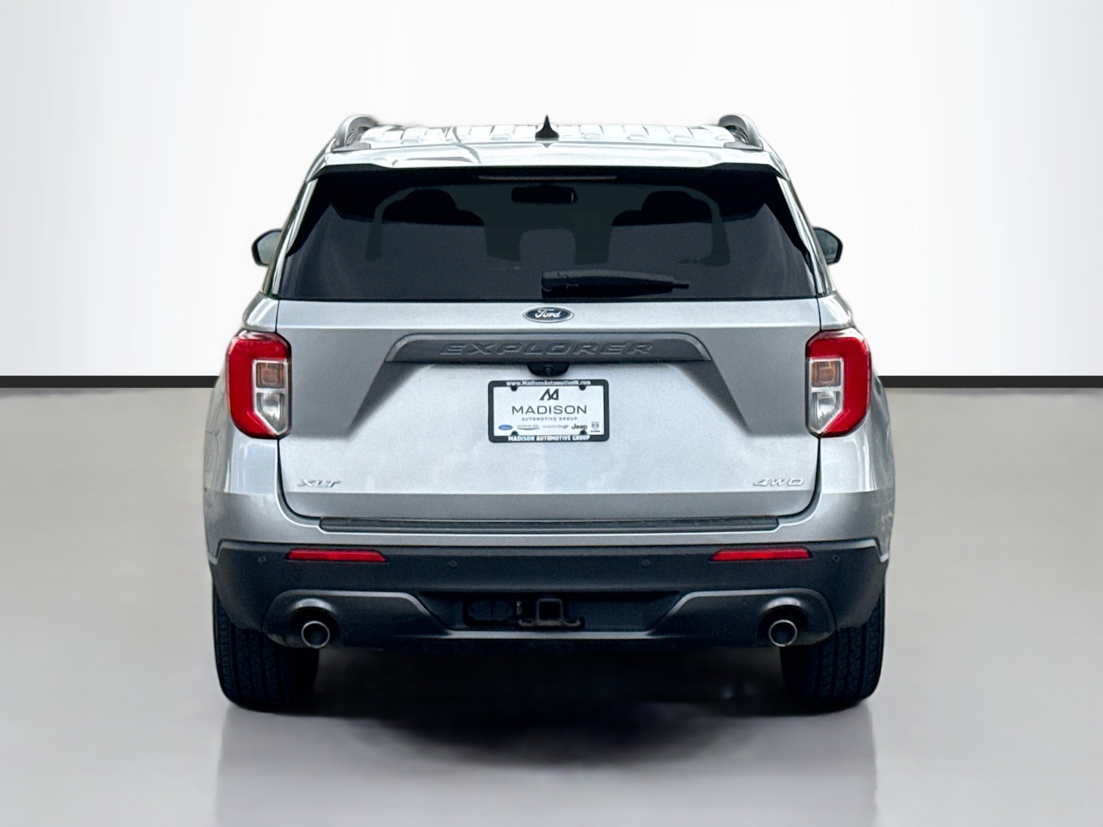 2021 Ford Explorer XLT photo 3