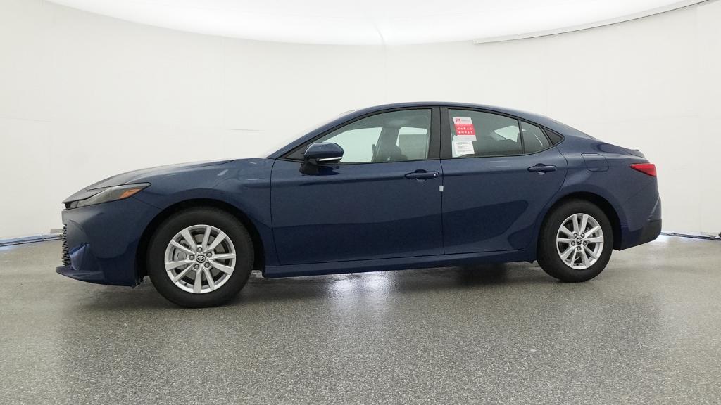 2026 Toyota Camry LE photo 8