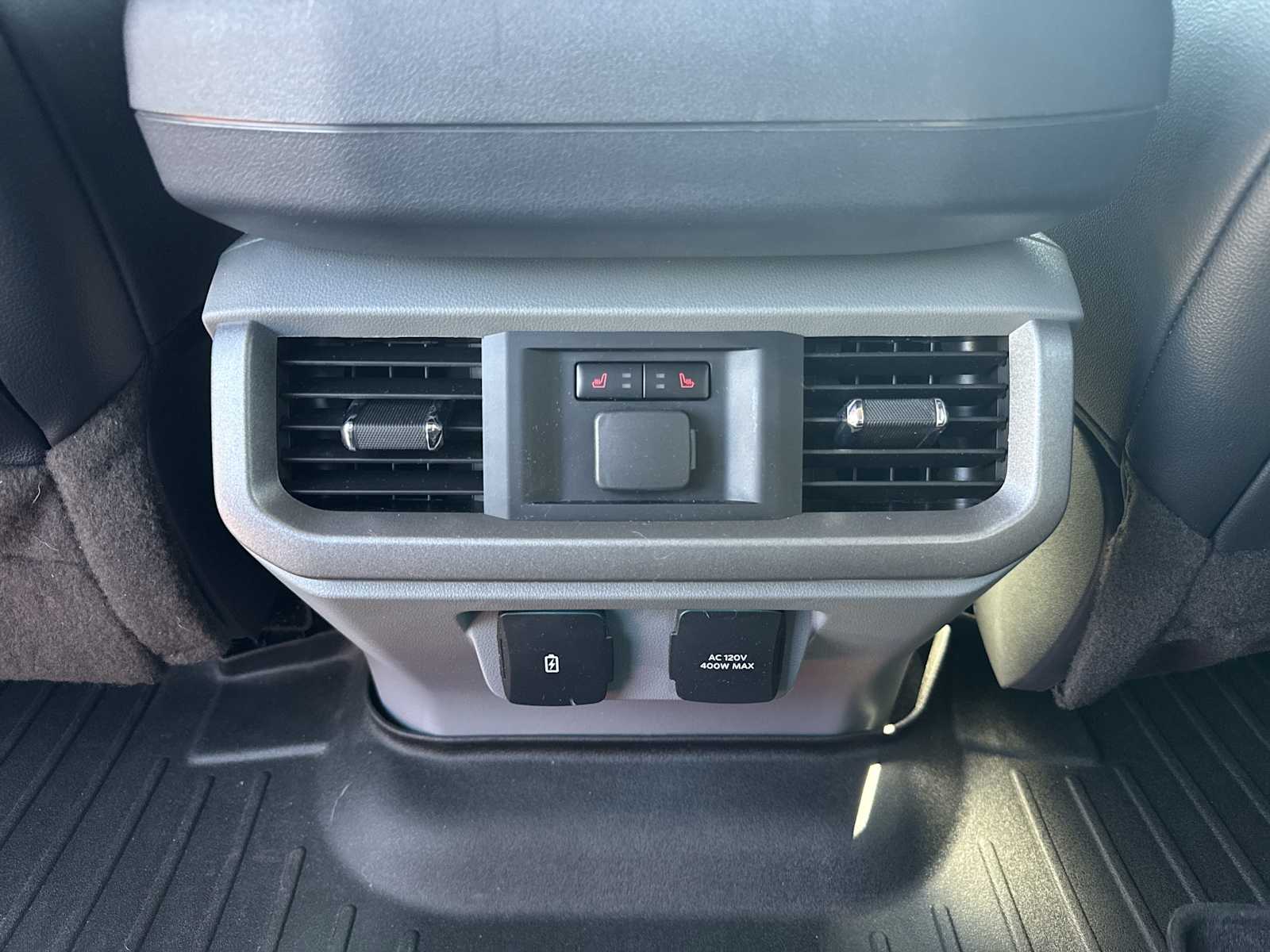 2023 Ford F-150 Lariat photo 38