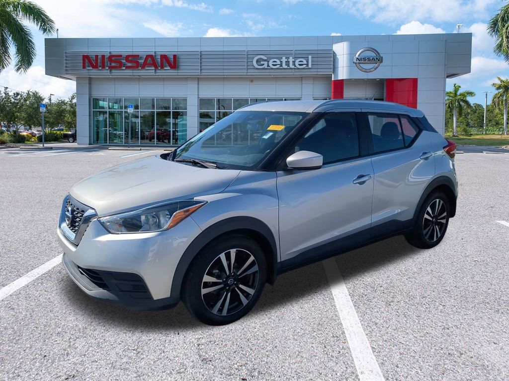 2020 Nissan Kicks SV photo 2