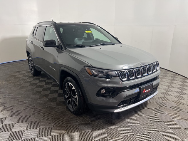 2023 Jeep Compass Limited's photo