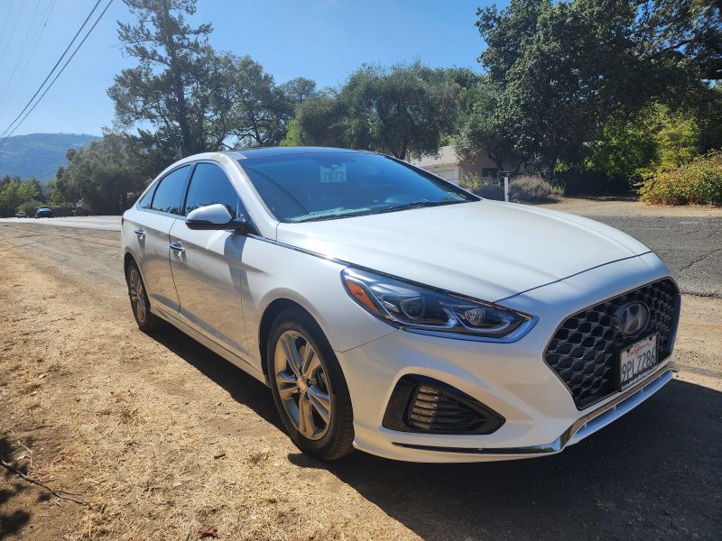 2019 Hyundai Sonata Limited photo 3