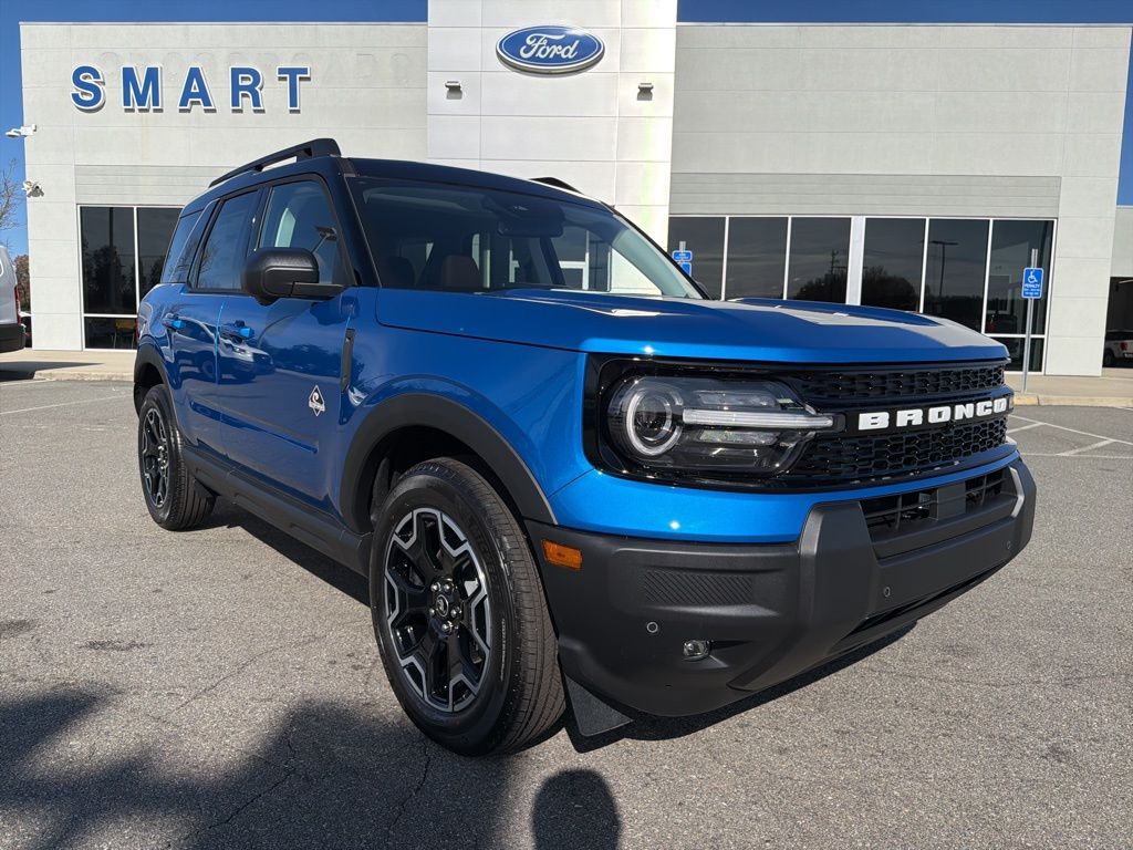 2025 Ford Bronco Sport Outer Banks's photo