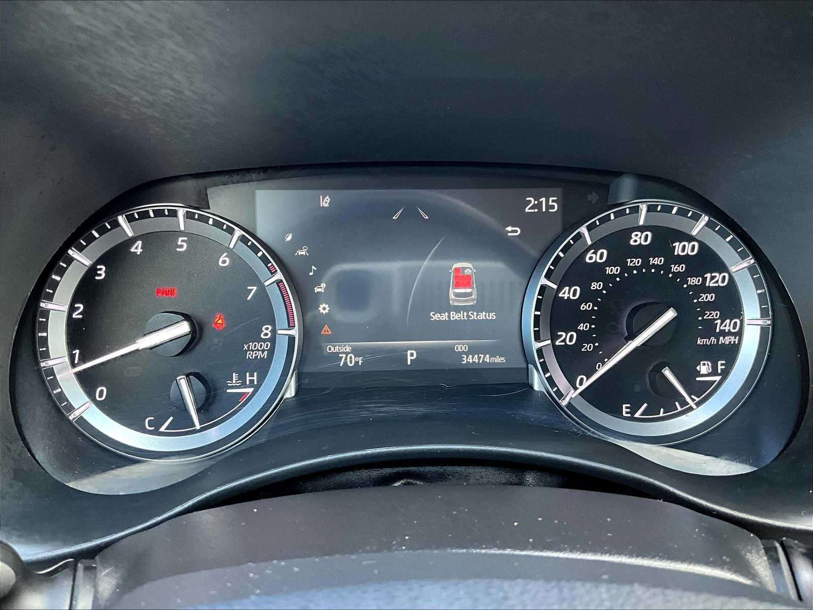 2021 Toyota Highlander XLE photo 25