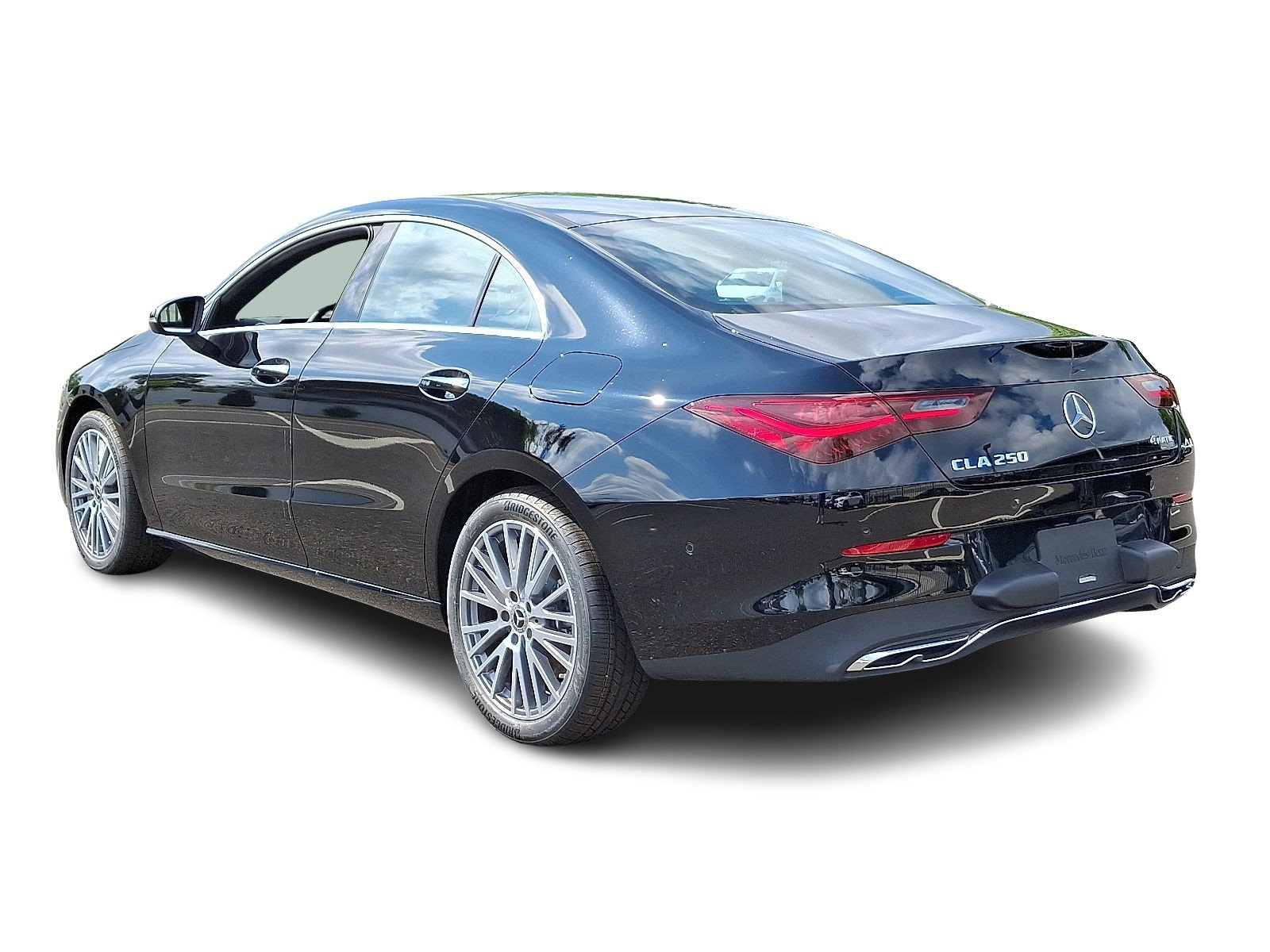 2025 Mercedes Benz CLA 250 4MATIC photo 3